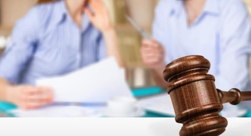 Sprawa rozwodowa w toruńskim sądzie. Co zrobił mąż, by udowodnić winę żony?