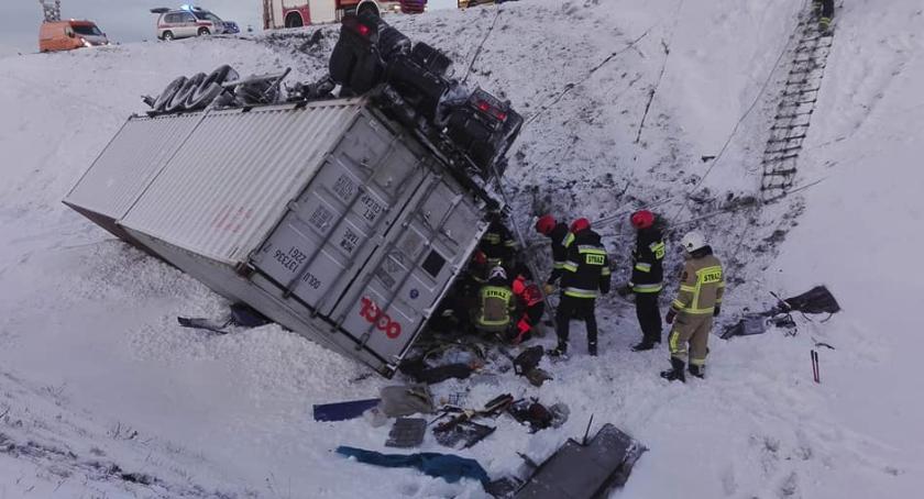 Wypadek ciężarówki. Zobacz, co dziś stało się pod Toruniem [FOTO]