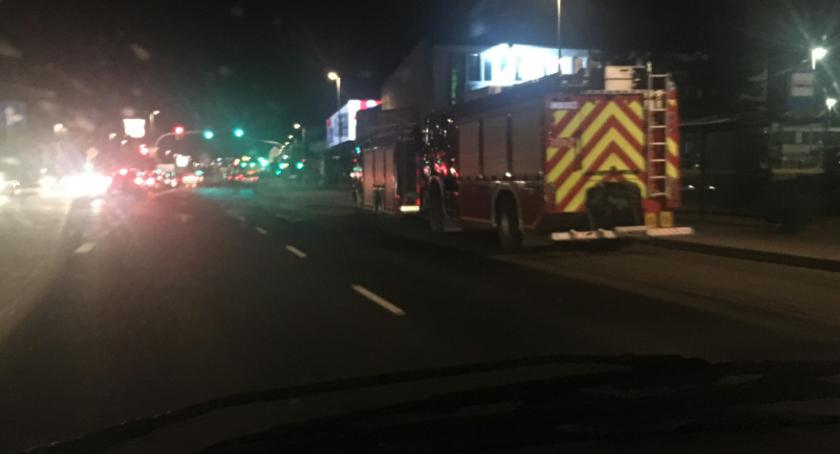 Kolejne potrącenie na przejściu dla pieszych w Toruniu. Dwie osoby w szpitalu [FOTO]