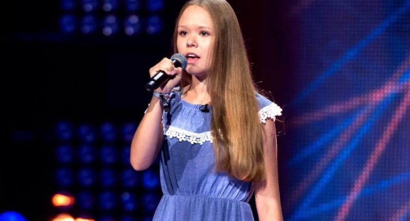 14-latka z Torunia w The Voice Kids. Łzy, owacja na stojąco i propozycja jury... [WIDEO]
