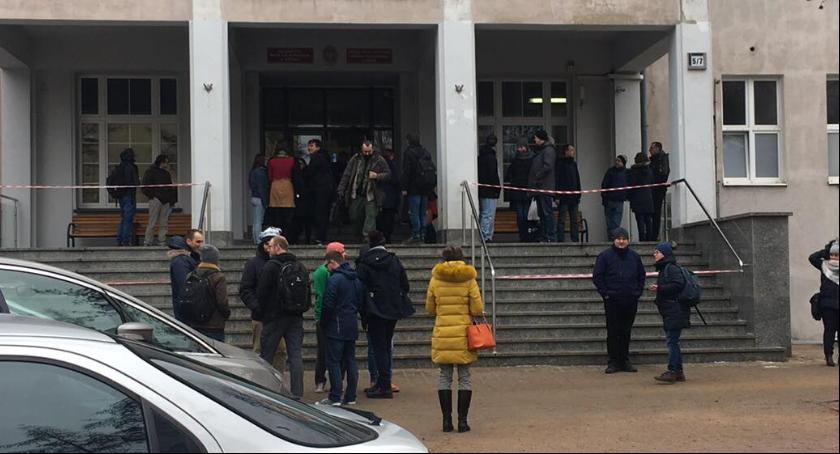 Alarm bombowy na Uniwersytecie Mikołaja Kopernika [PILNE]