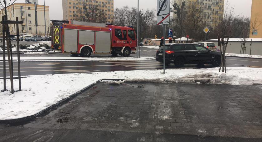 Uwaga! W markecie trwa akcja służb ratunkowych [FOTO, WIDEO]