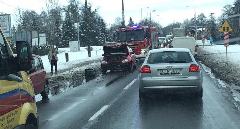 W Toruniu doszło do dwóch wypadków. Utworzył się ogromny korek [FOTO]