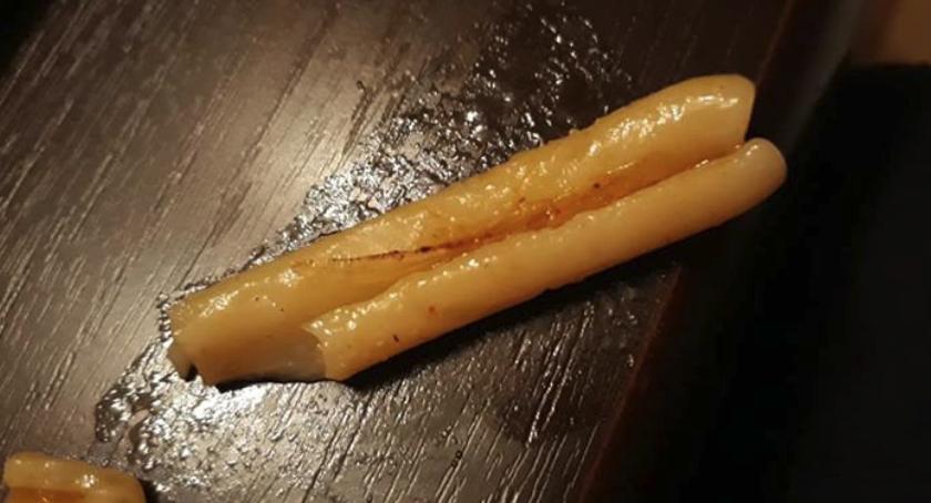 Szok! Zobacz, co znalazło się w zakupionym w Toruniu makaronie [FOTO]