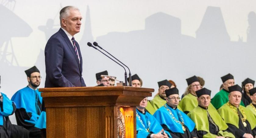 Święto Uniwersytetu Mikołaja Kopernika. Gowin mówił o przyszłości toruńskiej uczelni [FOTO]