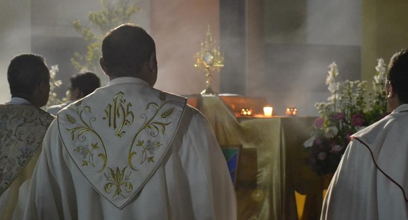 Toruński biskup na liście hierarchów tuszujących pedofilię. Kuria reaguje na zarzuty
