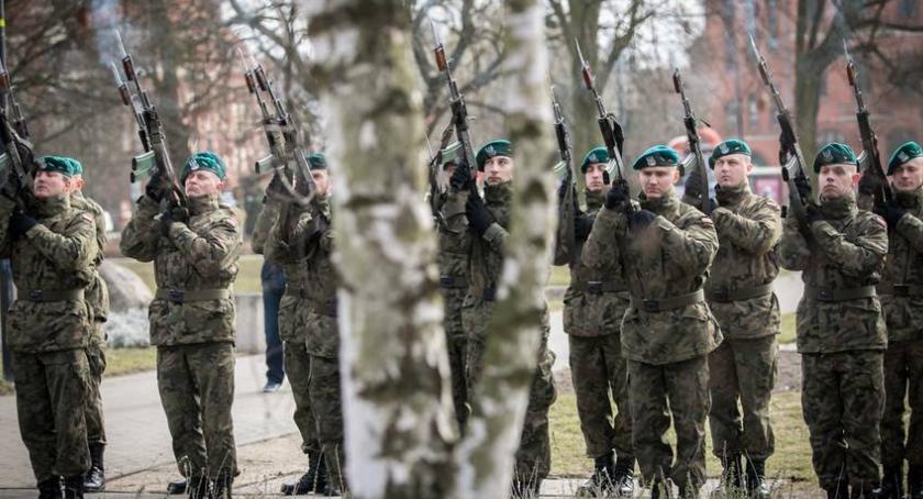 Wojsko wzywa na komisję! Sprawdź, kogo dotyczy kwalifikacja wojskowa