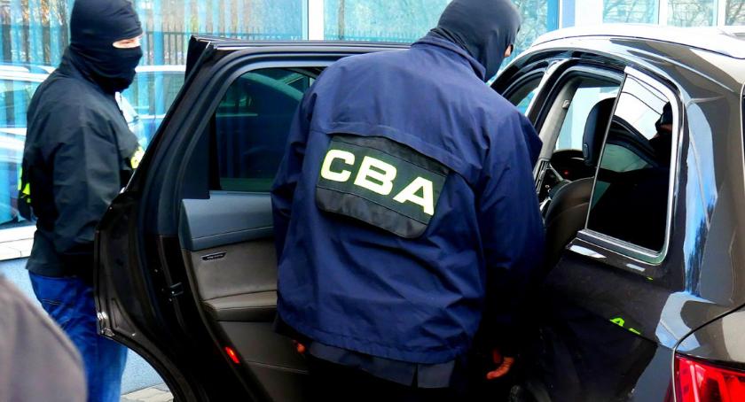 CBA rozbiło grupę przebierańców. Wśród zatrzymanych były radca prawny z Torunia