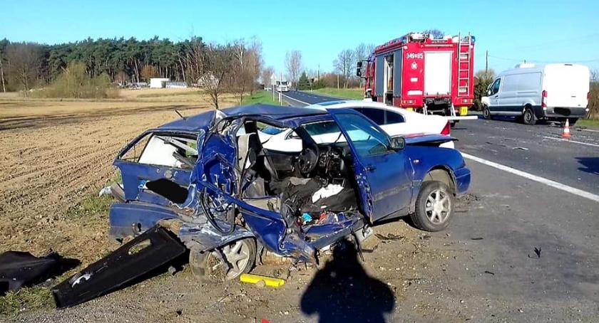 Karambol z udziałem trzech samochodów na trasie Toruń - Bydgoszcz [FOTO]