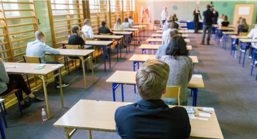 Ruszyły egzaminy ósmoklasistów. Czy w Toruniu przebiegają zgodnie z planem?