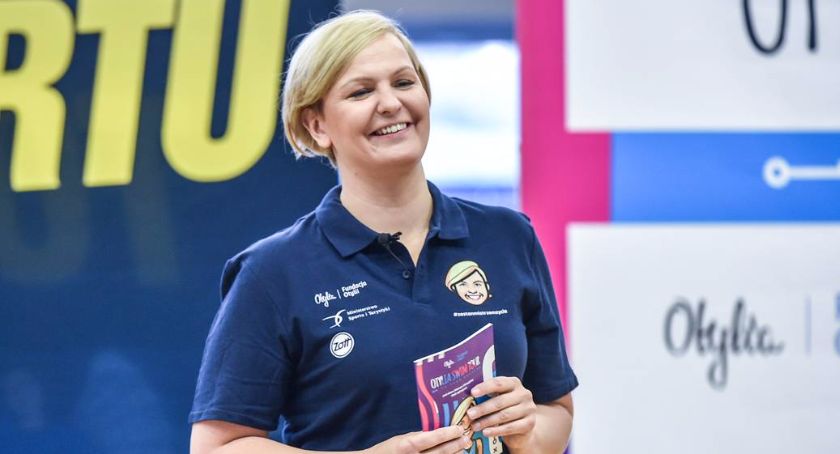 Otylia Jędrzejczak poprowadzi lekcję WF dla toruńskich uczniów