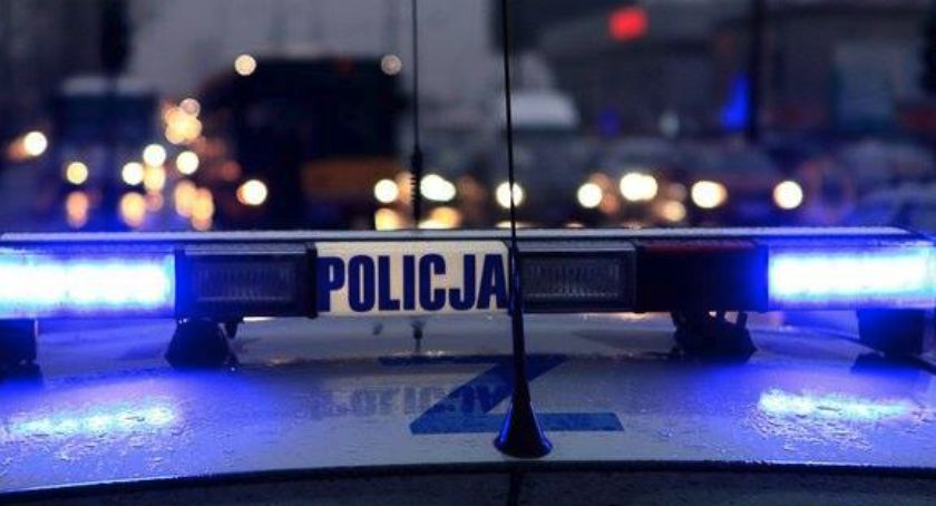 Rodzice z Torunia: starszy mężczyzna podgląda nasze dzieci. Jest interwencja policji