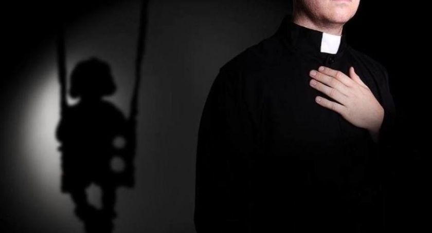 W Toruniu odbędzie się publiczna projekcja głośnego filmu o pedofilii w Kościele