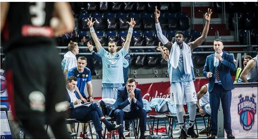 Kolejny dreszczowiec Polskiego Cukru! Torunianie meldują się w półfinale