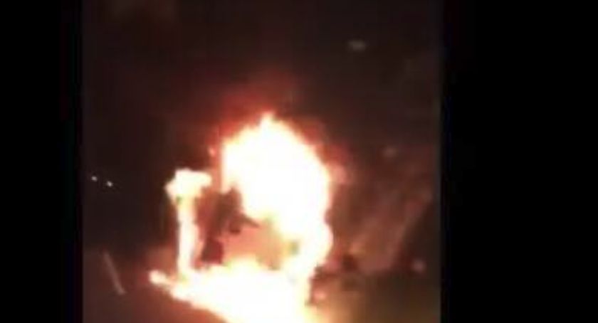  Dramat uczniów z podtoruńskiej szkoły. Podczas wycieczki spłonął autokar! [WIDEO]