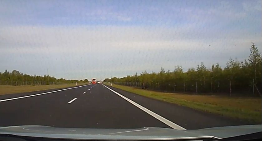 O krok od tragedii... Tak się jeździ na trasie Toruń - Bydgoszcz [WIDEO]