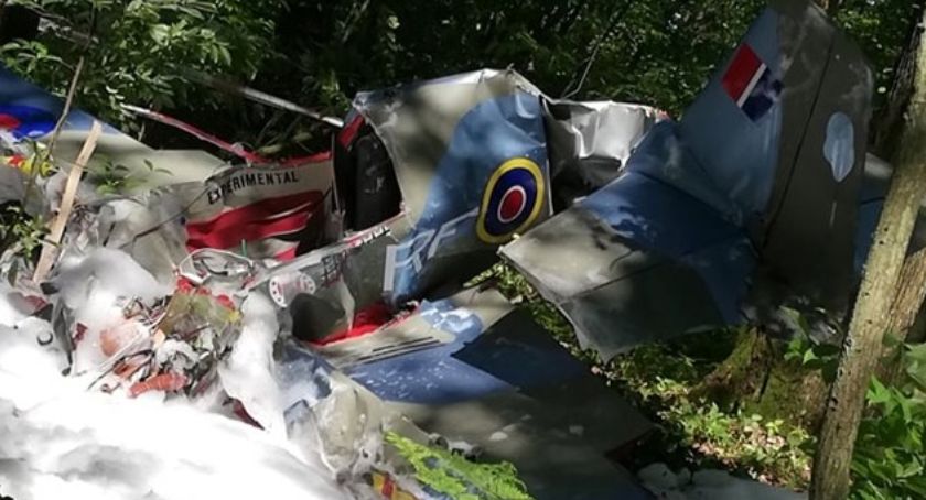 Katastrofa samolotu na oczach dzieci. Zginął pilot z Torunia [FOTO]