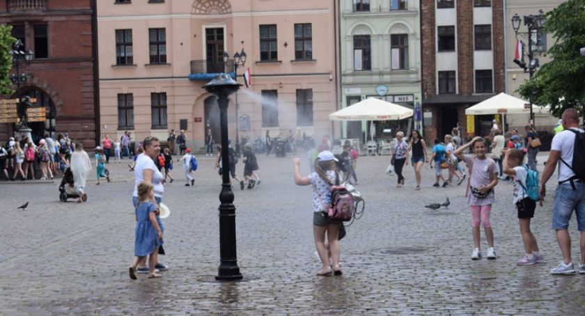Nadchodzą tropikalne upały. Ostrzeżenie IMGW dla Torunia i okolic