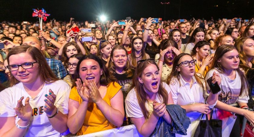 Tak bawiliście się na koncercie „Pod wspólnym niebem” w Toruniu [FOTO]