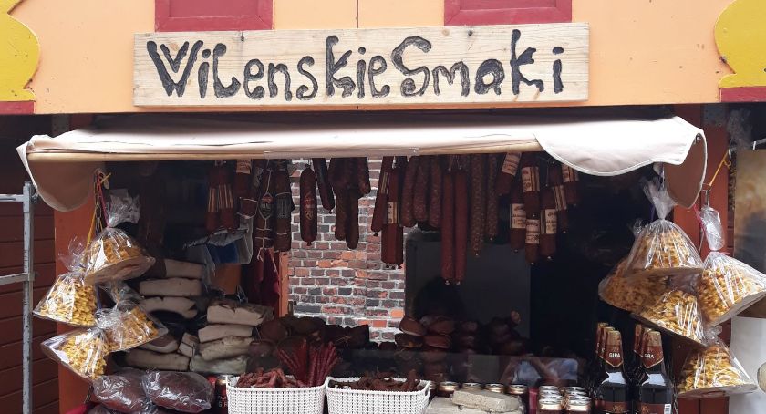 Ruszył Jarmark Katarzyński w Toruniu! Smakołyki, pokazy i wesołe miasteczko
