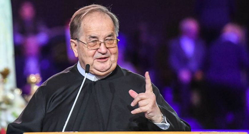 Ojciec Rydzyk w TVP. Mówił o rewolucji kulturowej, księżach pedofilach i „odmieńcach” 