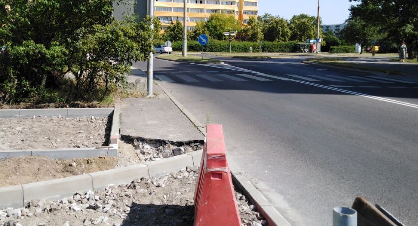 Remont parkingu w Toruniu, który wprawia mieszkańców w osłupienie [LIST]