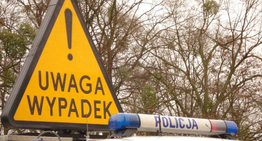Wypadek na przejeździe kolejowym. Samochód zderzył się z szynobusem! 