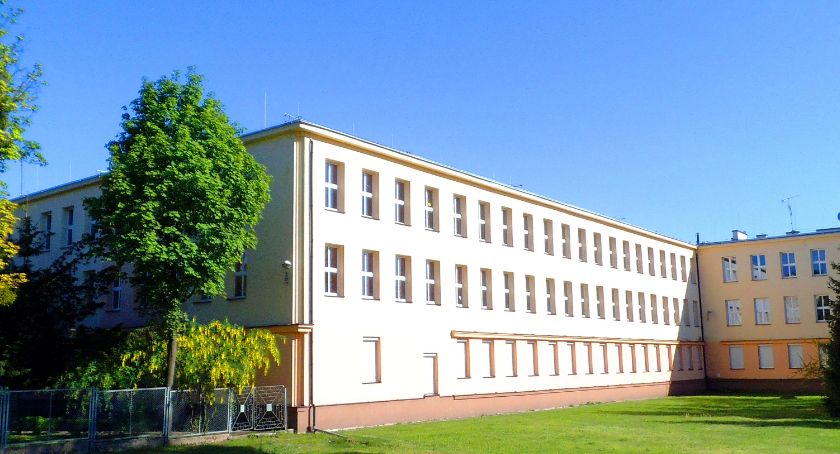 Panika po ogłoszeniu wyników naboru. Kilkuset uczniów nie dostało się do toruńskich szkół!