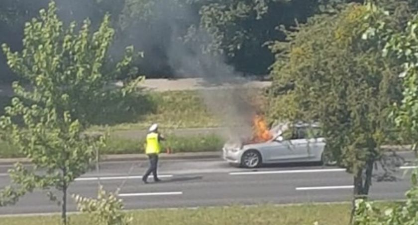 Uwaga! Spłonęło nieoznakowane policyjne BMW w Toruniu [FOTO]