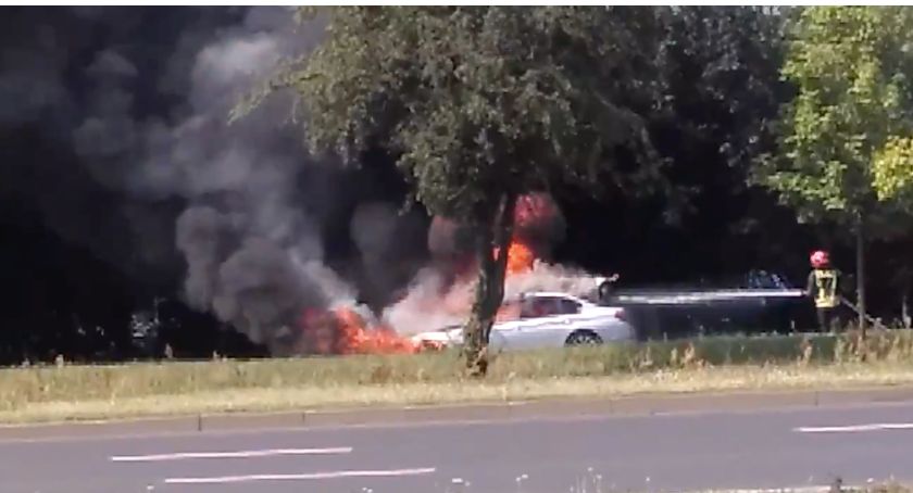 Tak płonęło nieoznakowane policyjne BMW w Toruniu [WIDEO]