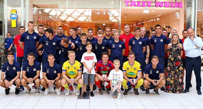 Prezentacja Elany w Toruń Plaza. Żółto-niebiescy gotowi do walki o awans