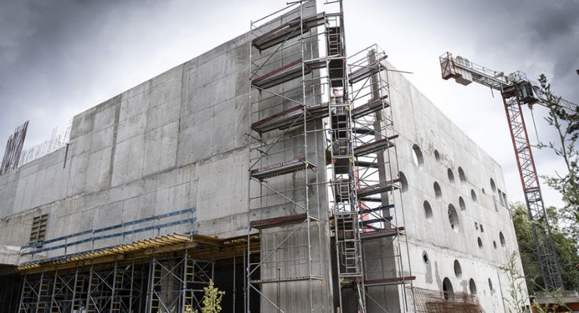 W Toruniu rośnie nowoczesny aquapark za ponad 40 mln zł [FOTO]