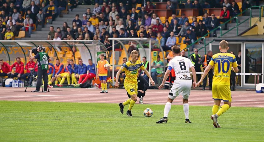 Elana Toruń bezradna na własnym stadionie...
