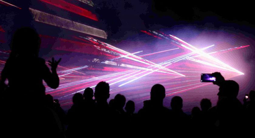 Straż miejska przestrzega. Zaginięcia dzieci na festiwalu Bella Skyway w Toruniu