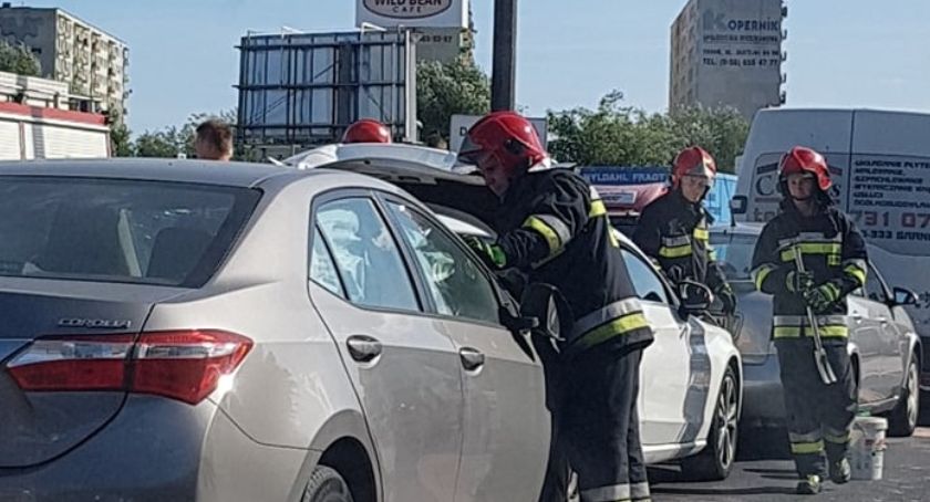 Wypadek na Grudziądzkiej. Trwa akcja służb ratunkowych [FOTO]