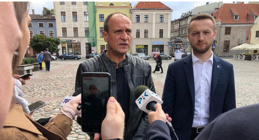 Paweł Kukiz z wizytą w Toruniu. Grzmiał, straszył i zaapelował do mieszkańców