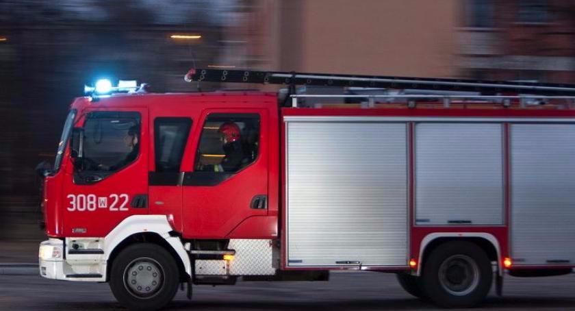 Pożar w Toruniu. Ewakuacja mieszkańców, cztery osoby w szpitalu