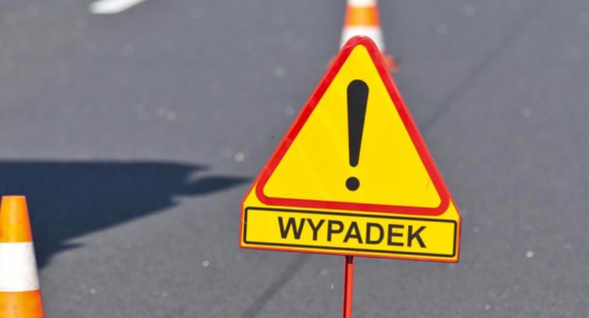 Wypadek pod Toruniem, kierowca reanimowany. Droga całkowicie zablokowana!