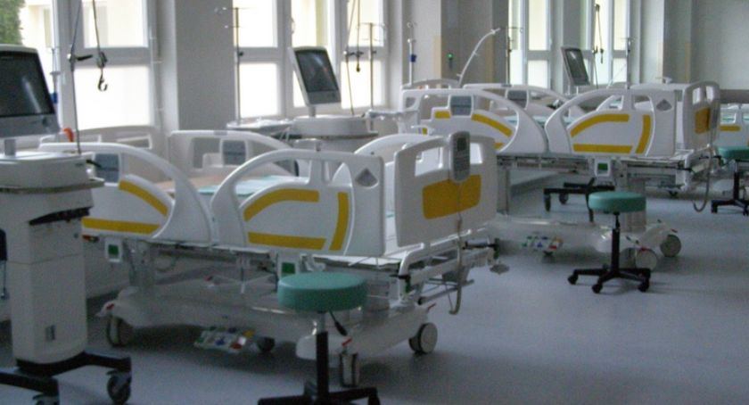 4-latek wypadł z 11. piętra wieżowca w Toruniu. Lekarze przekazali niesamowite wiadomości!