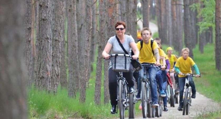 Pod Toruniem rozpoczęła się budowa kilkukilometrowej drogi rowerowej