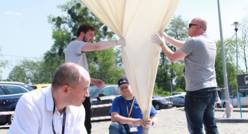 Czas na Near Space. W Toruniu wypuścimy w niebo specjalny balon