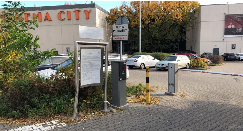 Parking Cinema-City tylko dla klientów, ale obok może powstać tymczasowy dla wszystkich
