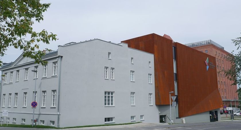 W Toruniu powstała nowoczesna placówka edukacyjna za 18 mln zł [FOTO]