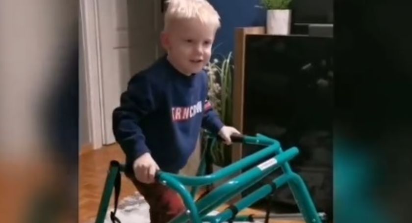 Mały wojownik! Nowe nagranie z 4-latkiem, który w Toruniu spadł z 11. piętra [WIDEO]