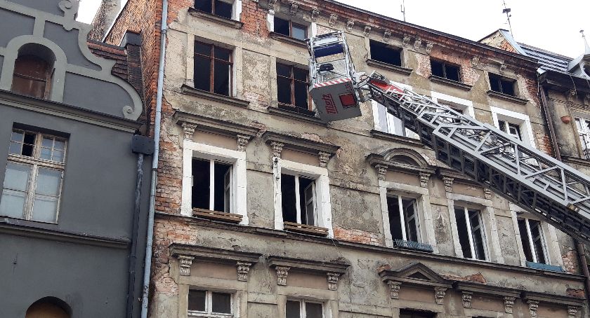 Pożar mieszkania na Starówce. Zginęła 74-letnia kobieta [FOTO]