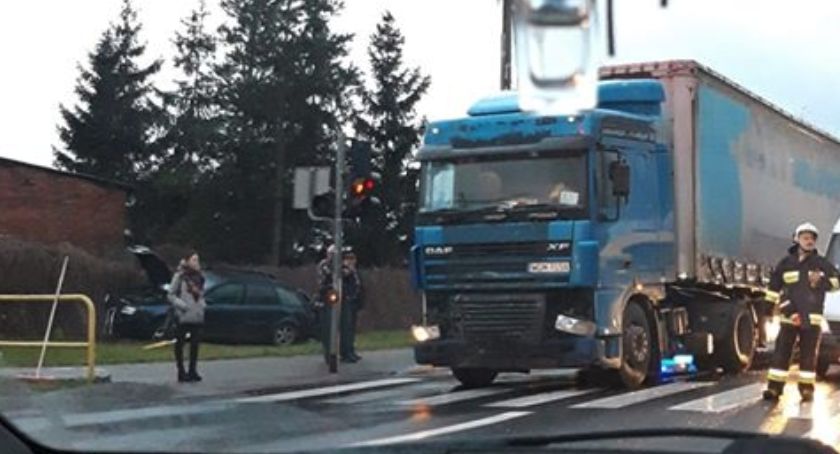 Duże korki pod Toruniem. Doszło do dwóch wypadków! [PILNE]