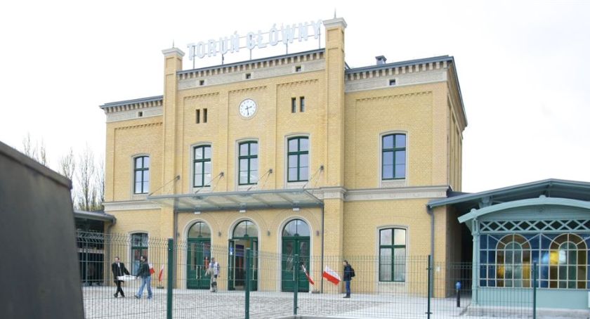 Tak zmienia się Dworzec Główny w Toruniu