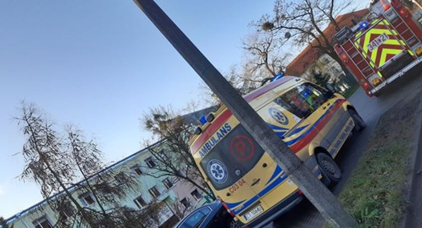 Ewakuacja w szkole przy ul. Grunwaldzkiej. Dwie uczennice w szpitalu [PILNE]