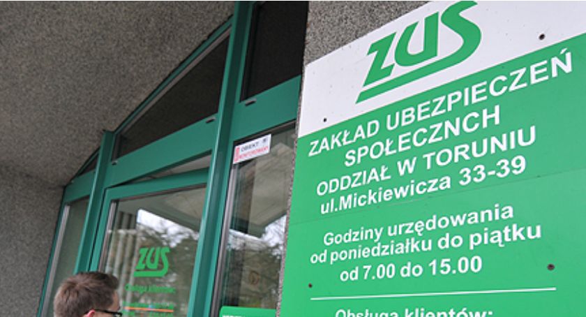 Kobiety z Torunia czują się nękane przez ZUS. Zapowiadają „burdę na całą Europę”