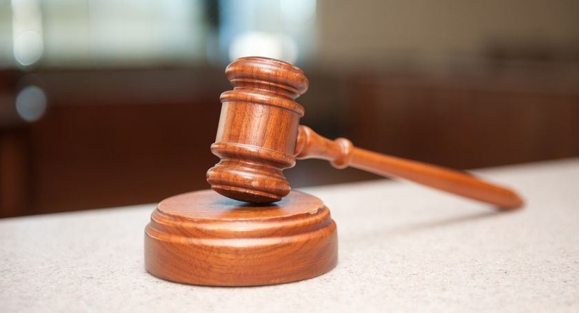 Prokurator z Torunia zawieszona w wykonywaniu zawodu. Jechała po pijaku